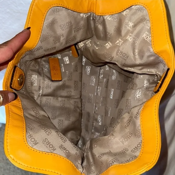 Michael Kors Mustard Shoulder Bag - Picture 6 of 7